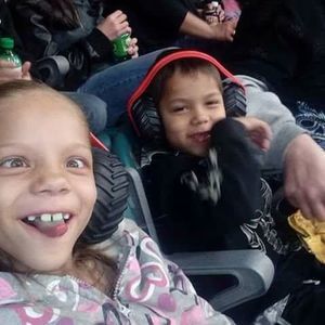 Meet your Posher, Vee